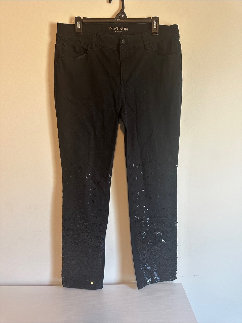 Platinum By Chico's Womens Black Mid Rise Sequin Straight Jeans SZ 2